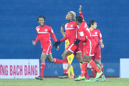 May rủi ngoại binh V-League